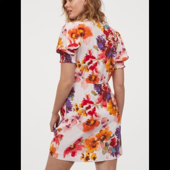H&M Floral Print Puff Sleeve Mini Dress - Picture 3 of 6